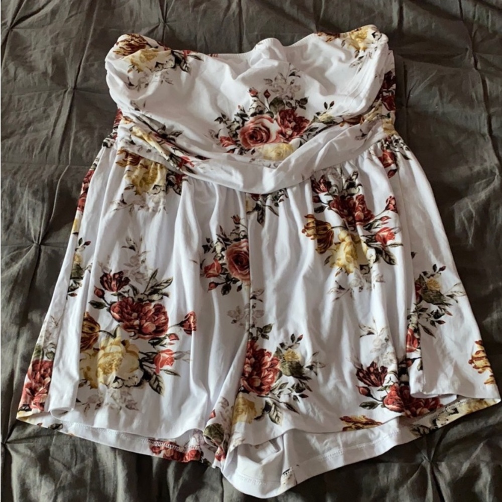 Rue 21 Plus Floral Strapless Romper